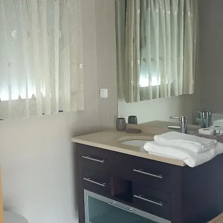 Guest house Vale Pocos House